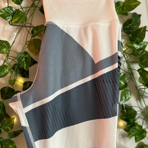 Cute Small Leggings - Picture 5 of 5